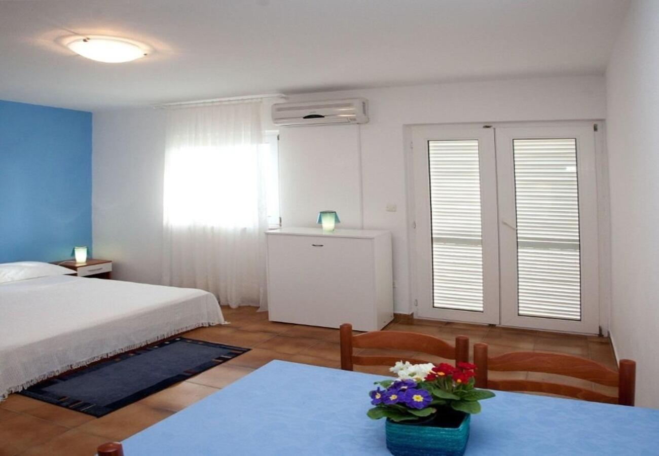 Apartments Filip Trogir Exterior foto